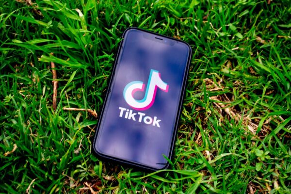TikTok стал лидером мировых загрузок среди приложений в первом квартале 2022 года