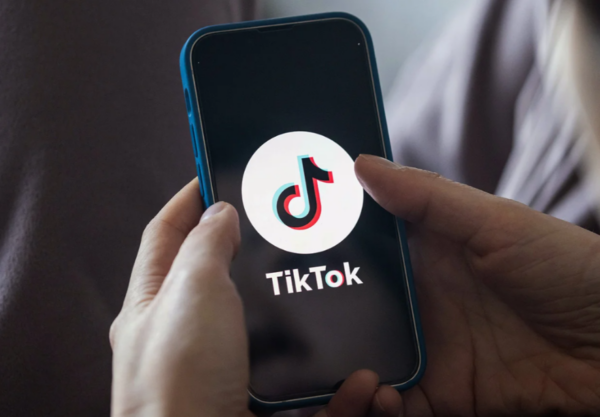 почему TikTok сохраняет свою популярность в России без нового контента