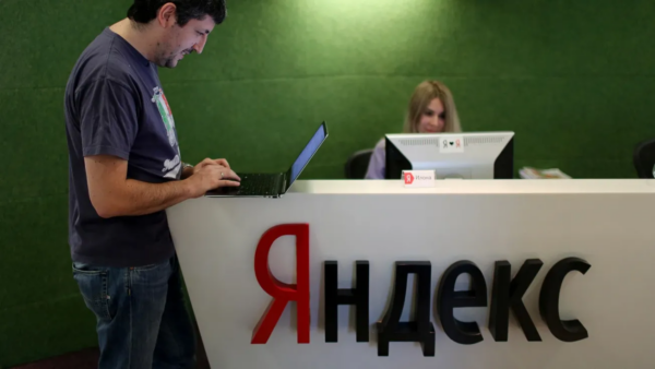 «Яндекс» начал маркировать рекламу, созданную генеративным ИИ