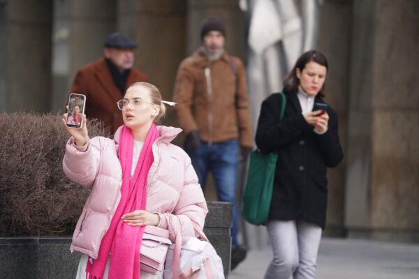 Блогеры нарастили доходы в запрещенных соцсетях